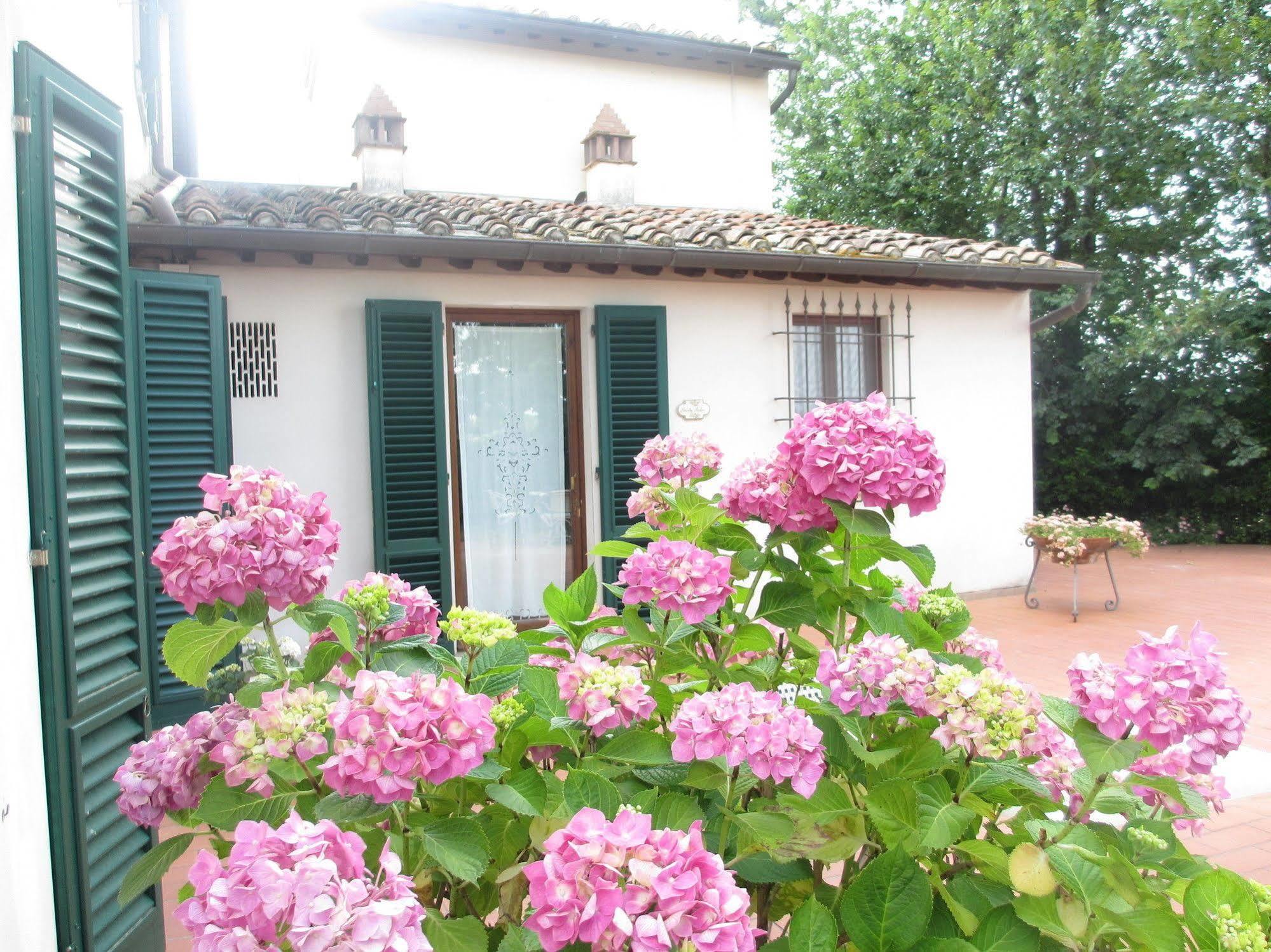 Locanda Le Boscarecce Castelfiorentino Exterior photo